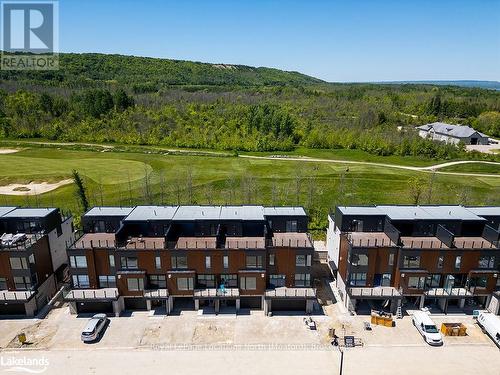 18 - 117 Sladden Court, Blue Mountains, ON - Outdoor With View