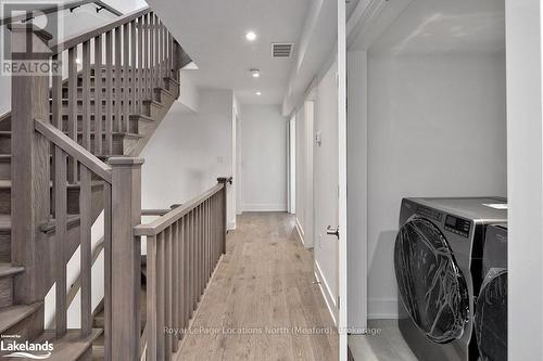 18 - 117 Sladden Court, Blue Mountains, ON - Indoor Photo Showing Laundry Room