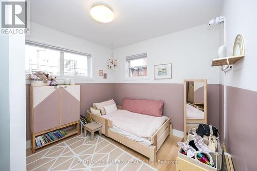 1343 Leaside Avenue N, Ottawa, ON - Indoor Photo Showing Bedroom