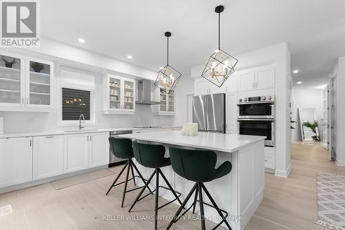 194 Bristol Crescent, North Grenville, ON - Indoor Photo Showing Kitchen With Upgraded Kitchen