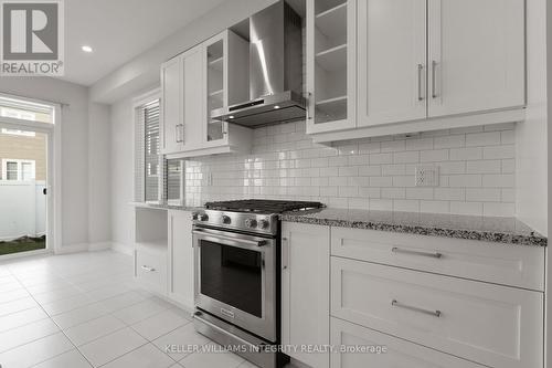 191 Equitation Circle, Ottawa, ON - Indoor Photo Showing Kitchen With Upgraded Kitchen