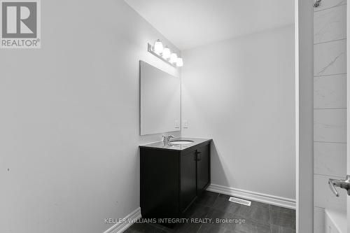 191 Equitation Circle, Ottawa, ON - Indoor Photo Showing Bathroom