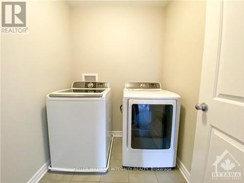 101 Westover Crescent, Ottawa, ON - Indoor Photo Showing Laundry Room