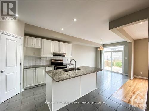 101 Westover Crescent, Ottawa, ON - Indoor Photo Showing Kitchen With Double Sink