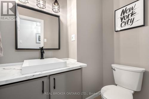 6654 Carolin Court, Ottawa, ON - Indoor Photo Showing Bathroom