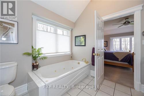 171 Ashgrove Lane, Meaford, ON - Indoor Photo Showing Bathroom