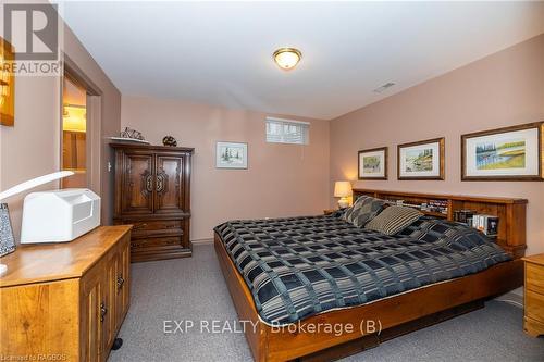 171 Ashgrove Lane, Meaford, ON - Indoor Photo Showing Bedroom