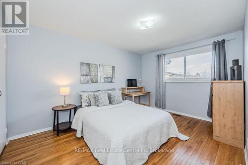 C28 - 427 Victoria Road N, Guelph (Brant), ON - Indoor Photo Showing Bedroom