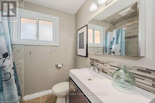 C28 - 427 Victoria Road N, Guelph (Brant), ON - Indoor Photo Showing Bathroom