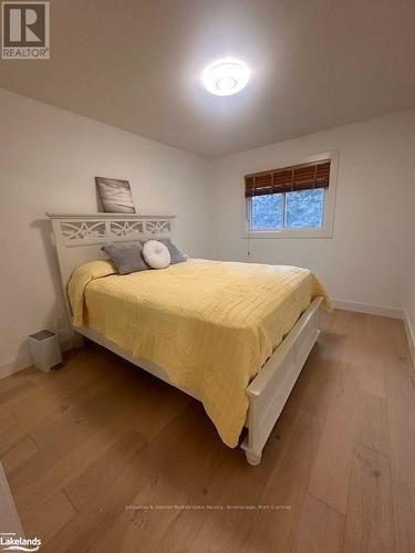 1235 Barkway Road, Gravenhurst (Ryde), ON - Indoor Photo Showing Bedroom