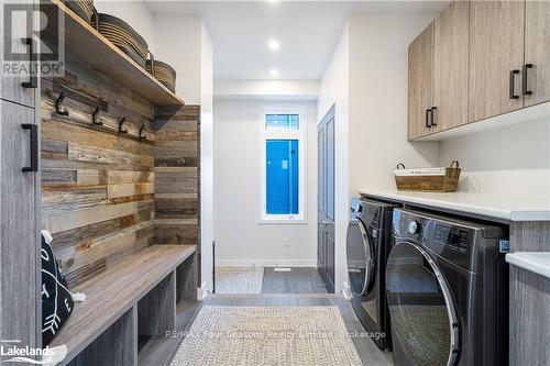 176 Springside Crescent Crescent, Blue Mountains (Blue Mountain Resort Area), ON - Indoor Photo Showing Laundry Room