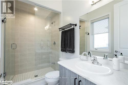 176 Springside Crescent Crescent, Blue Mountains (Blue Mountain Resort Area), ON - Indoor Photo Showing Bathroom