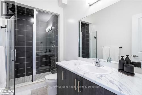 176 Springside Crescent Crescent, Blue Mountains (Blue Mountain Resort Area), ON - Indoor Photo Showing Bathroom