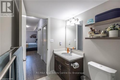 17 - 32 Arkell Road, Guelph (Village), ON - Indoor Photo Showing Bathroom