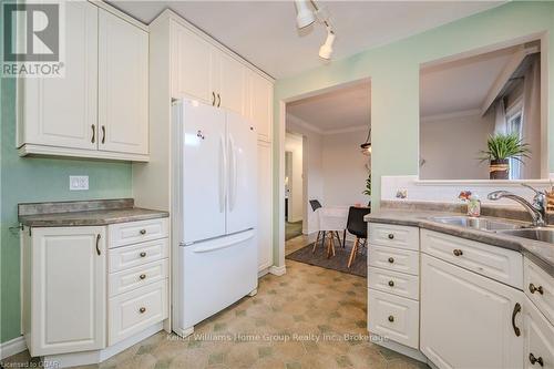 4 Lambert Crescent, Guelph (College), ON - Indoor Photo Showing Kitchen With Double Sink