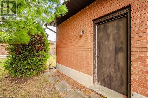 4 Lambert Crescent, Guelph (College), ON - Outdoor With Exterior