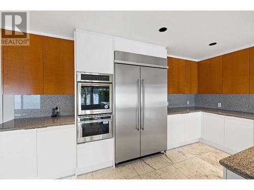 Xxx2 Arbutus Road, West Vancouver, BC - Indoor Photo Showing Kitchen