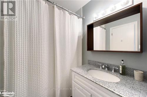 6 Port Road, Collingwood, ON - Indoor Photo Showing Bathroom