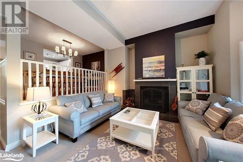 6 Port Road, Collingwood, ON - Indoor Photo Showing Living Room With Fireplace