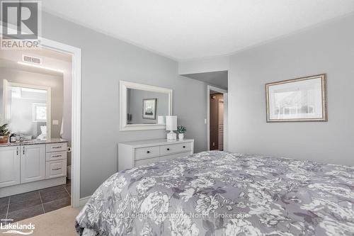 308 - 4 Brandy Lane Drive, Collingwood, ON - Indoor Photo Showing Bedroom