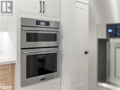 1778 Warminster Side Road, Oro-Medonte (Warminister), ON - Indoor Photo Showing Kitchen