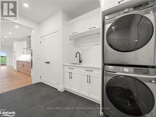 1778 Warminster Side Road, Oro-Medonte (Warminister), ON - Indoor Photo Showing Laundry Room