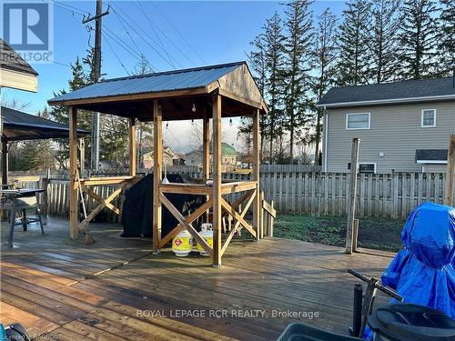 641 10Th Avenue, Hanover, ON - Outdoor With Deck Patio Veranda