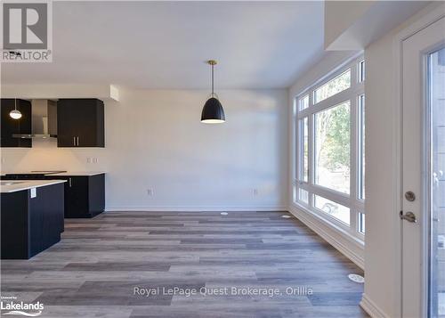 25 Wyn Wood Lane Lane, Orillia, ON - Indoor Photo Showing Kitchen