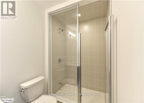 25 Wyn Wood Lane Lane, Orillia, ON - Indoor Photo Showing Bathroom