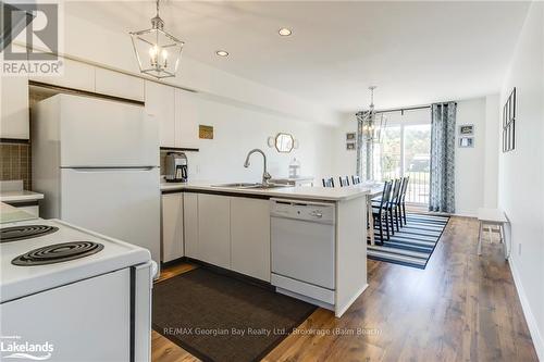 8 - 1064 Tiny Beaches Road S, Tiny, ON - Indoor Photo Showing Kitchen