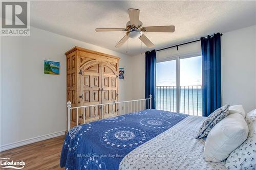 8 - 1064 Tiny Beaches Road S, Tiny, ON - Indoor Photo Showing Bedroom