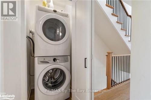 8 Bru-Lor Lane, Orillia, ON - Indoor Photo Showing Laundry Room