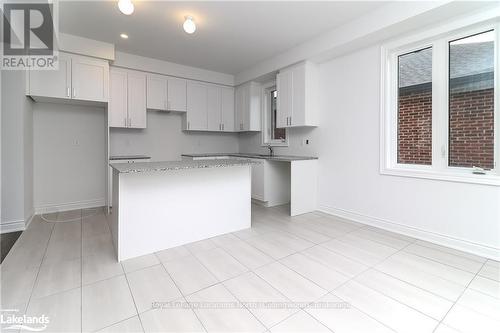 11 Amber Drive, Wasaga Beach, ON - Indoor Photo Showing Kitchen