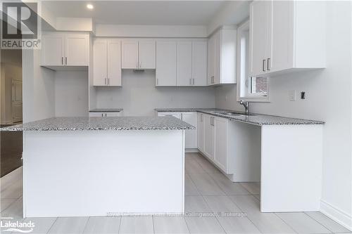 11 Amber Drive, Wasaga Beach, ON - Indoor Photo Showing Kitchen