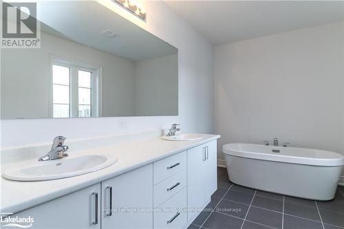 11 Amber Drive, Wasaga Beach, ON - Indoor Photo Showing Bathroom