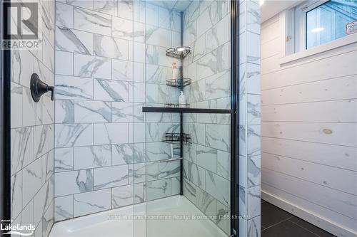 624 Manly Street, Midland, ON - Indoor Photo Showing Bathroom