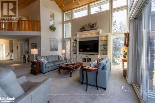 2612 Baguley Road, Severn (Port Severn), ON - Indoor Photo Showing Living Room