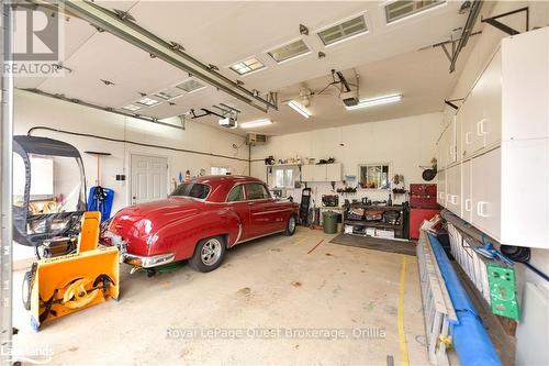 6 Esther Anne Drive, Orillia, ON - Indoor Photo Showing Garage