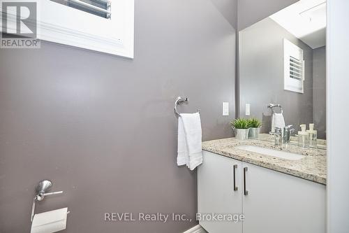 43 Homestead Way, Thorold (560 - Rolling Meadows), ON - Indoor Photo Showing Bathroom