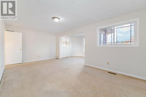 1332 Quinpool Court, Mississauga, ON - Indoor Photo Showing Other Room