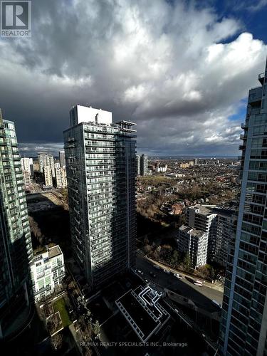 3107 - 3939 Duke Of York Boulevard, Mississauga, ON - Outdoor With View