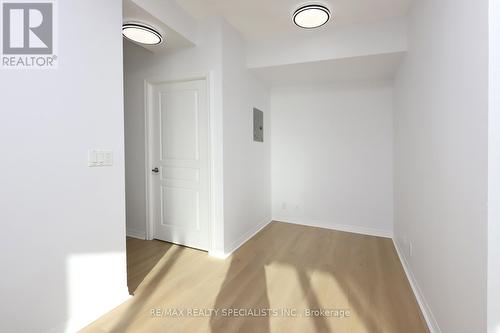 3107 - 3939 Duke Of York Boulevard, Mississauga, ON - Indoor Photo Showing Other Room