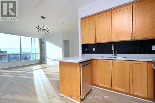 3107 - 3939 Duke Of York Boulevard, Mississauga, ON - Indoor Photo Showing Kitchen