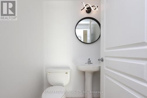 3107 - 3939 Duke Of York Boulevard, Mississauga, ON - Indoor Photo Showing Bathroom