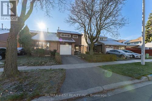 52 Wallis Crescent, Toronto, ON - Outdoor With Facade