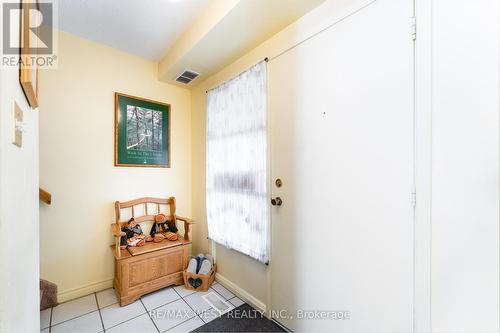 52 Wallis Crescent, Toronto, ON - Indoor Photo Showing Other Room