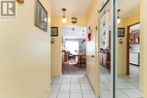 52 Wallis Crescent, Toronto, ON - Indoor Photo Showing Other Room