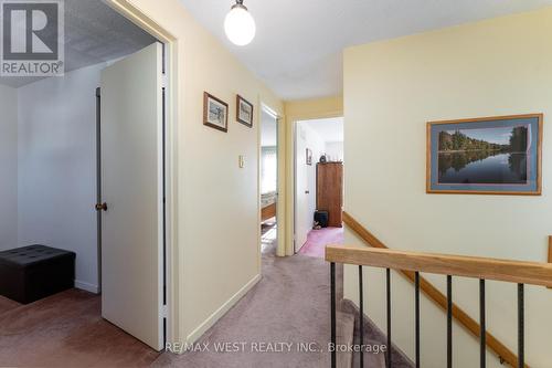 52 Wallis Crescent, Toronto, ON - Indoor Photo Showing Other Room