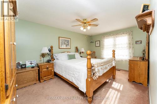 52 Wallis Crescent, Toronto, ON - Indoor Photo Showing Bedroom