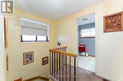 52 Wallis Crescent, Toronto, ON - Indoor Photo Showing Other Room